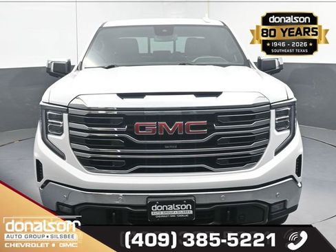 Used 2022 GMC Sierra 1500 SLT w/ SLT Premium Plus Package AWD/4WD image 3