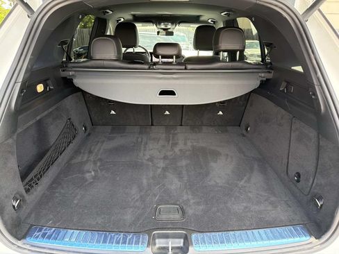 Used 2026 Mercedes-Benz GLE 350 4MATIC w/ Winter Package image 8