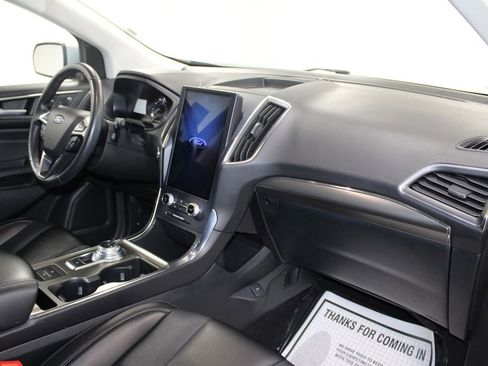 Used 2022 Ford Edge Titanium image 31