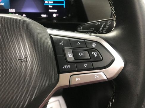 Used 2025 Volkswagen Atlas Cross Sport SE w/ Panoramic Sunroof Package AWD/4WD image 21