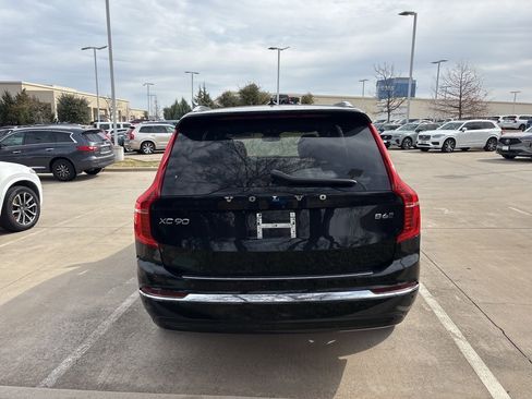 Certified 2023 Volvo XC90 B6 Ultimate w/ Protection Package Premier image 6