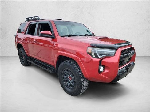 Used 2020 Toyota 4Runner TRD Off-Road image 3