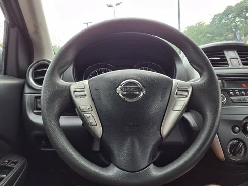 Used 2016 Nissan Versa SV FWD image 19