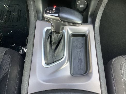 Used 2020 Dodge Charger SXT RWD image 23