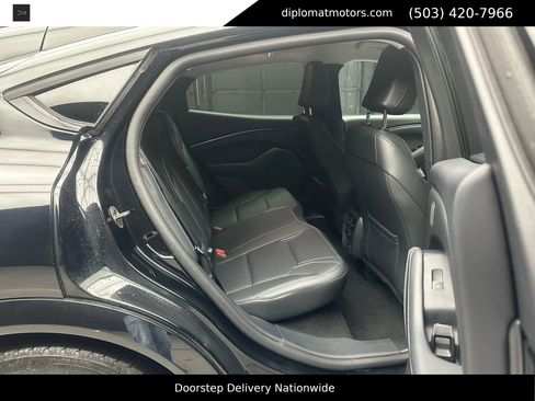 Used 2025 Ford Mustang Mach-E Premium image 21