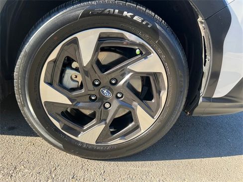 Used 2025 Subaru Crosstrek 2.5i Limited w/ Crosstrek Mirror Package image 23