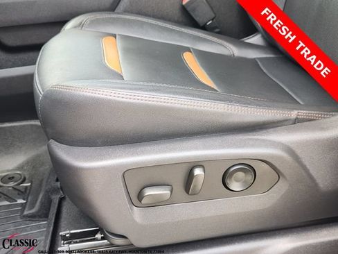 Used 2024 GMC Sierra 2500 AT4 w/ AT4 Premium Plus Package AWD/4WD image 23