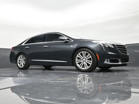 Used 2019 Cadillac XTS Luxury FWD image 26