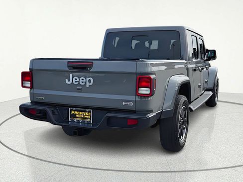 Used 2021 Jeep Gladiator Overland w/ Uconnect 4C Nav & Sound Group image 7