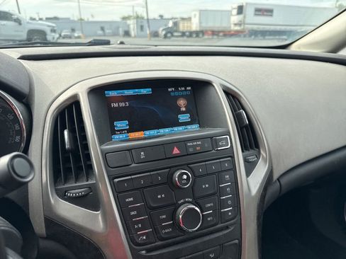 Used 2015 Buick Verano FWD image 12