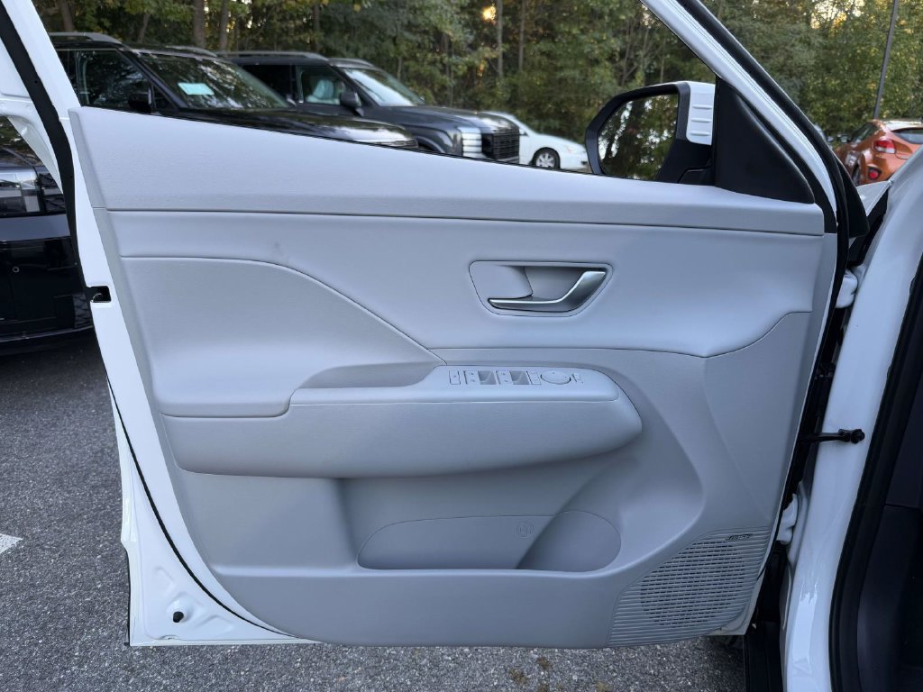 New 2027 Hyundai Kona Limited AWD/4WD image 12