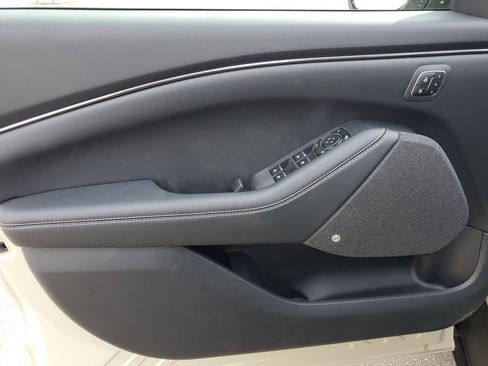 New 2026 Ford Mustang Mach-E Premium image 25