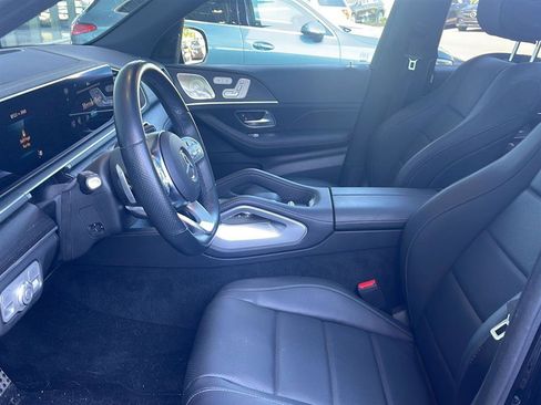 Used 2023 Mercedes-Benz GLS 450 4MATIC image 8