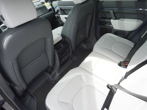 New 2025 Land Rover Defender 110 S image 29