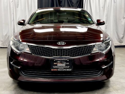 Used 2018 Kia Optima LX image 2