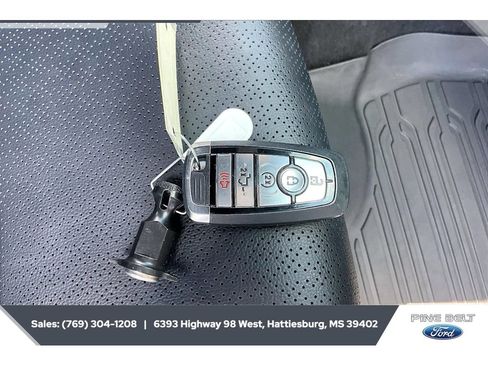 Certified 2025 Ford F150 Lariat w/ Equipment Group 501A Mid AWD/4WD image 9