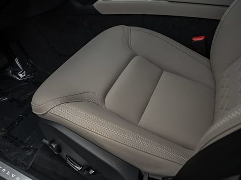New 2026 Volvo XC90 T8 Core AWD/4WD image 31