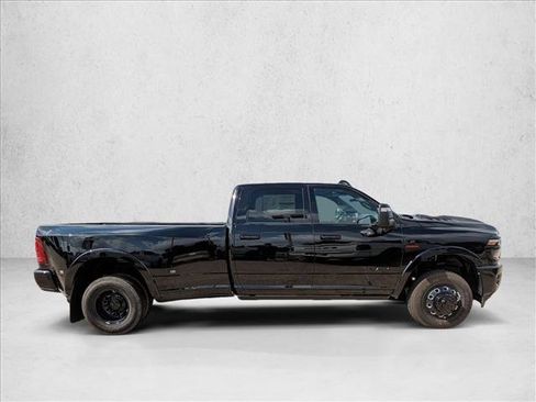 New 2025 RAM 3500 Limited AWD/4WD image 7