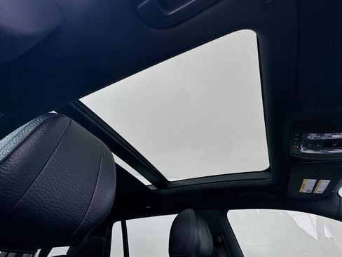 Used 2023 Mercedes-Benz GLS 580 4MATIC image 21