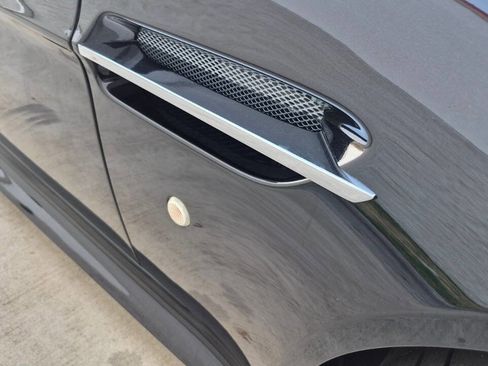 Used 2011 Aston Martin V12 Vantage Base 2dr Coupe image 82