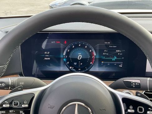 Used 2019 Mercedes-Benz E 300 w/ Premium 1 Package image 41
