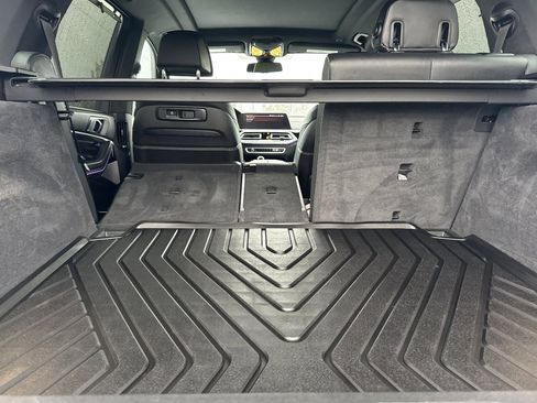 Used 2020 BMW X5 M50i w/ Executive Package image 16