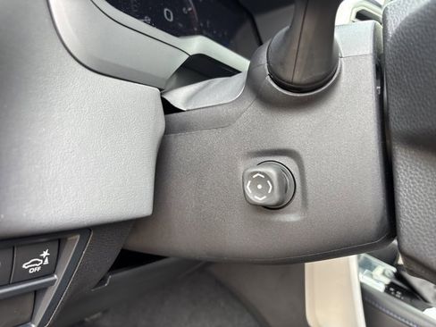 Used 2025 Toyota Tundra Platinum image 26