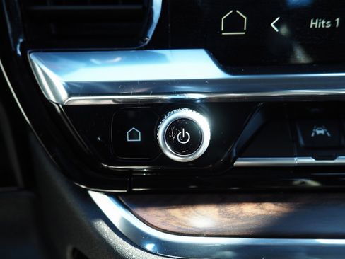 Used 2024 GMC Sierra 1500 SLT w/ SLT Premium Plus Package image 33