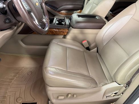 Used 2018 Chevrolet Suburban Premier AWD/4WD image 11