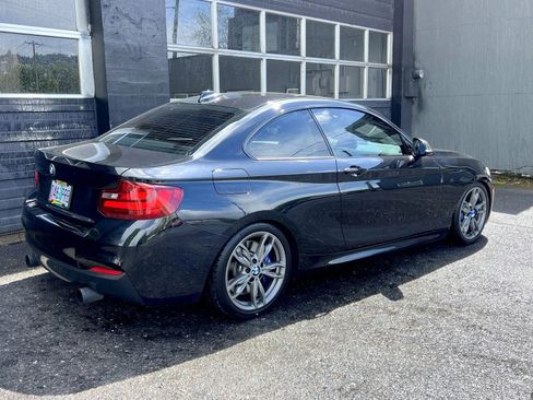 Used 2016 BMW M235i xDrive Coupe image 8