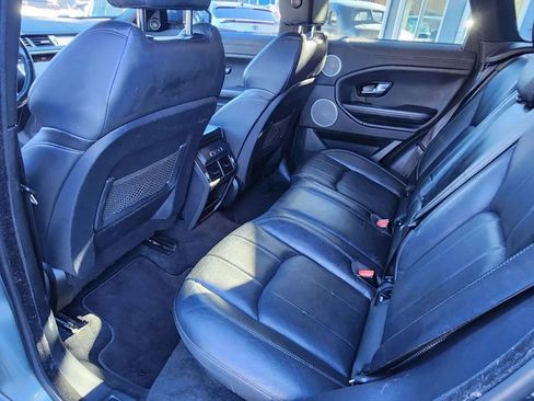Used 2017 Land Rover Range Rover Evoque SE Premium image 11