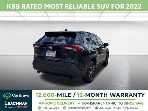 Used 2022 Toyota RAV4 LE FWD image 3