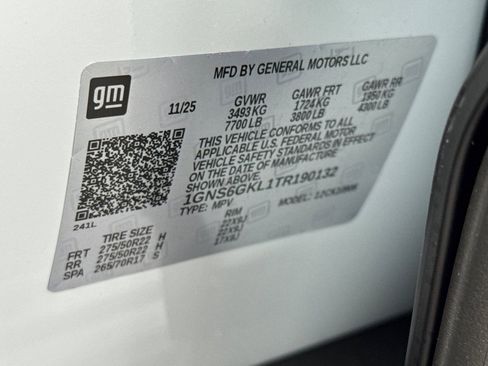 New 2026 Chevrolet Suburban High Country image 28