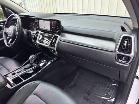 Used 2022 Kia Sorento SX FWD image 14