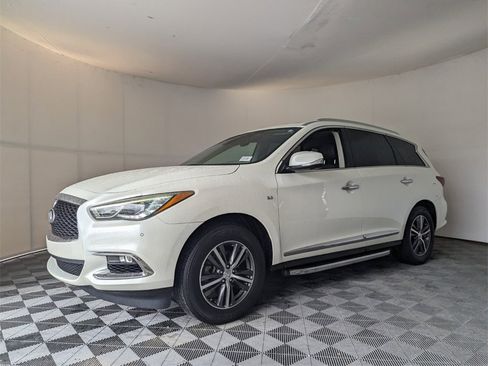 Used 2019 INFINITI QX60 Luxe w/ Essential Package image 4