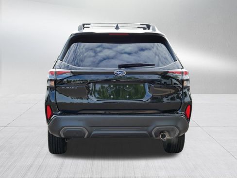 Used 2025 Subaru Forester Limited AWD/4WD image 6