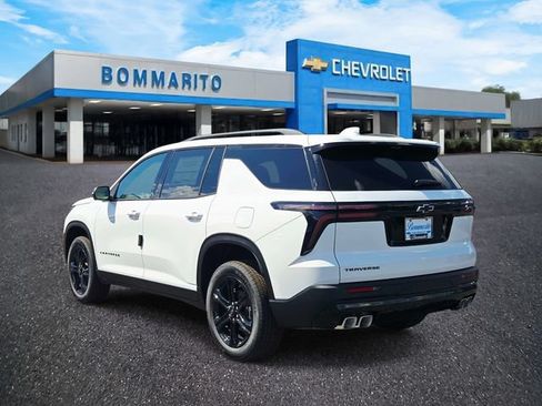 New 2027 Chevrolet Traverse LT w/ Midnight/Sport Edition FWD image 3