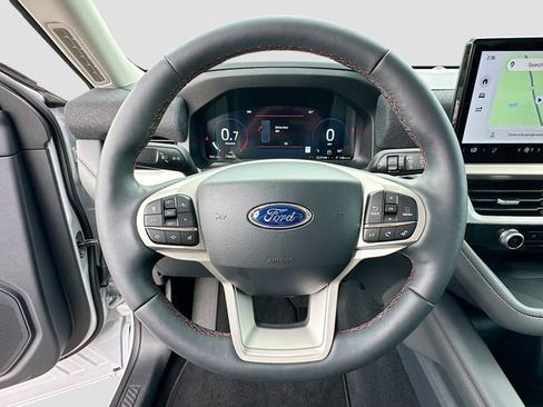 New 2026 Ford Explorer Active w/ Active Comfort Package image 7