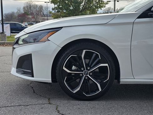 Used 2024 Nissan Altima 2.5 SR image 6