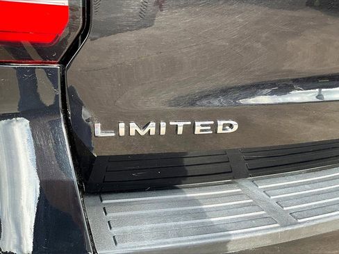 Used 2023 Ford Expedition Max Limited image 8