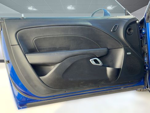 Used 2022 Dodge Challenger R/T w/ Plus Package image 20