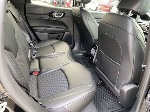 Used 2026 Jeep Compass Latitude AWD/4WD image 22