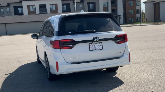 New 2027 Honda Odyssey Touring image 7