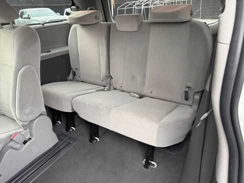Certified 2020 Toyota Sienna LE image 26