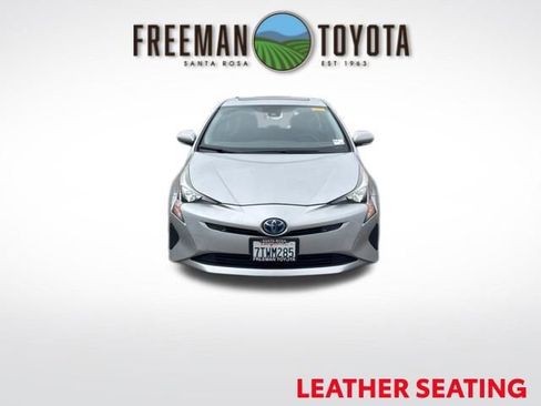 Used 2016 Toyota Prius Four w/ Advanced Technology Package FWD image 3