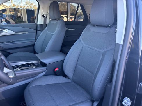 New 2026 Ford Explorer Active image 19