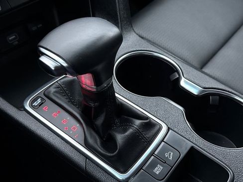 Used 2022 Kia Sportage EX image 27