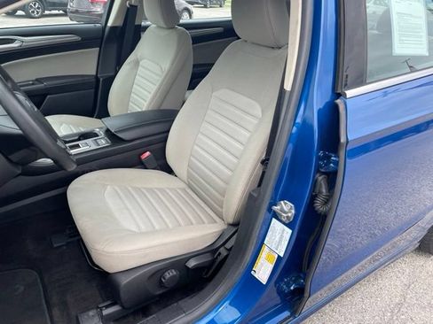Used 2018 Ford Fusion S FWD image 22