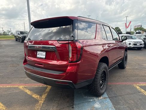 Used 2024 GMC Yukon AT4 AWD/4WD image 6