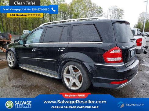 Used 2010 Mercedes-Benz GL 550 4MATIC image 3
